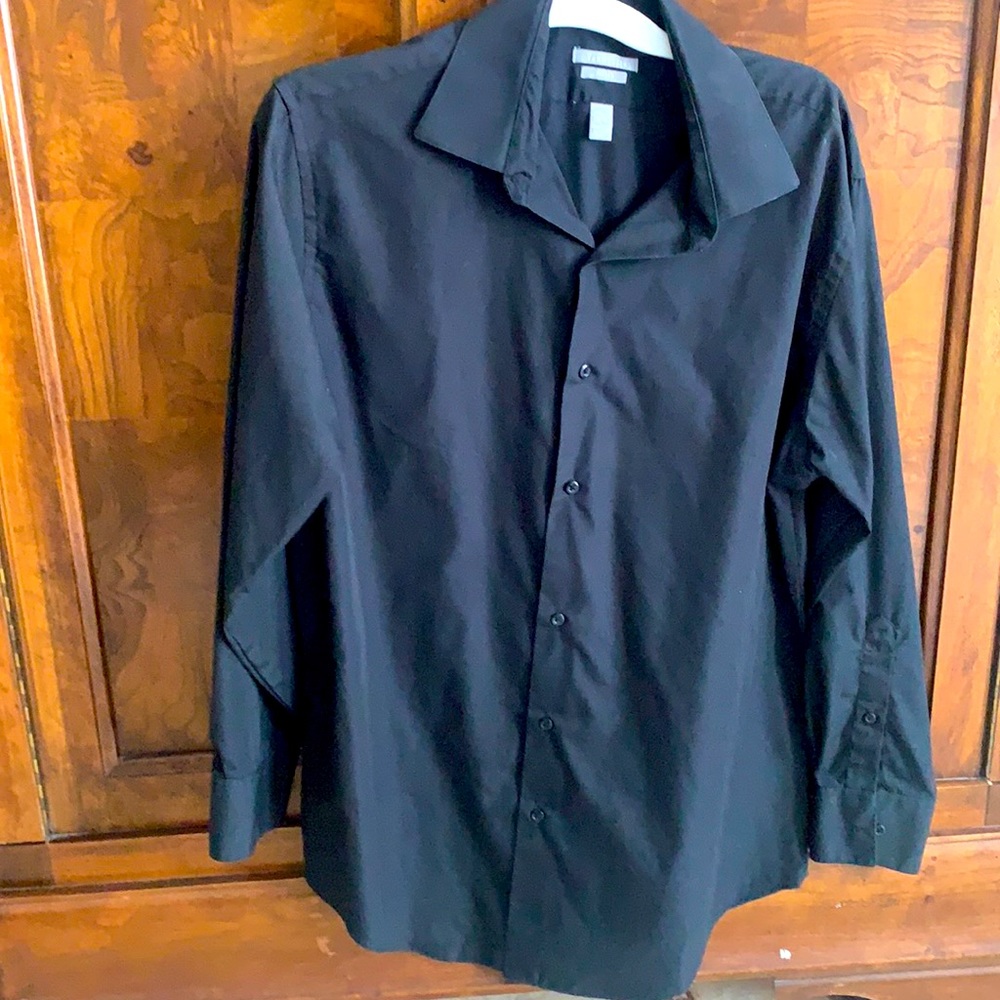 Vanheusen men’s button up shirt